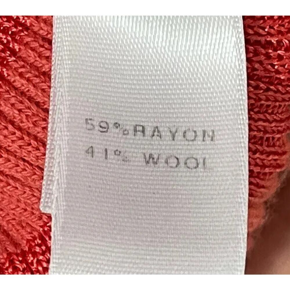 Red Sleeveless Ribbed Top - Picture 4 of 11